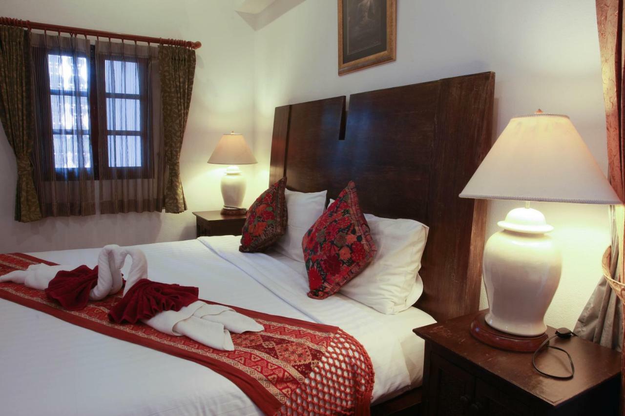 Отель The Travellers Arms Чиангмай Экстерьер фото